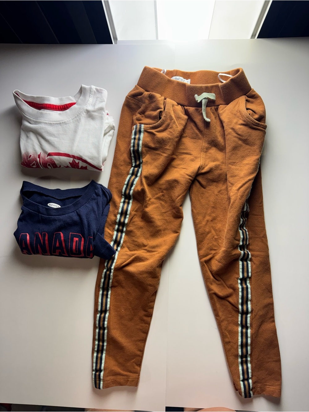 Old Navy/ Dilkje Size 7/8 Canada Day Tshirts and Brown joggers